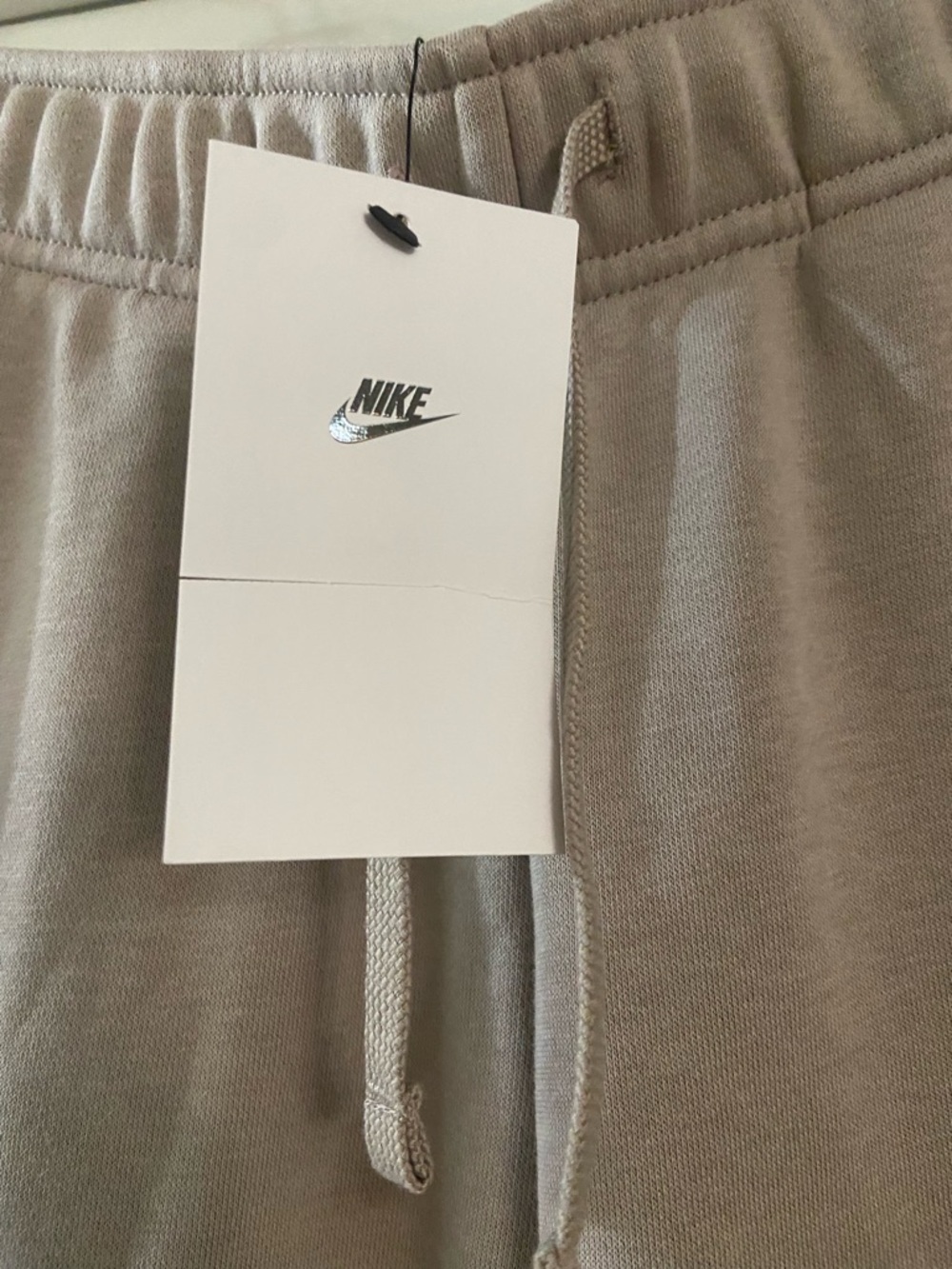 Nike Women’s Beige Fleece Joggers - Picture 6 of 13